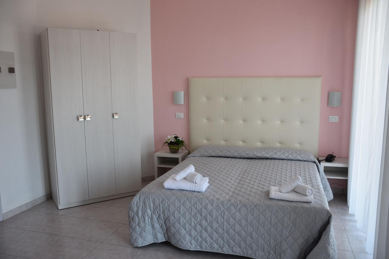 Hotel Gambrinus Rimini Exteriér fotografie