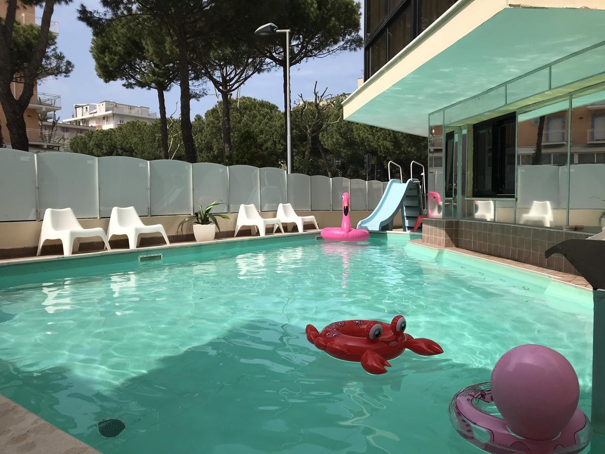 Hotel Gambrinus Rimini Exteriér fotografie